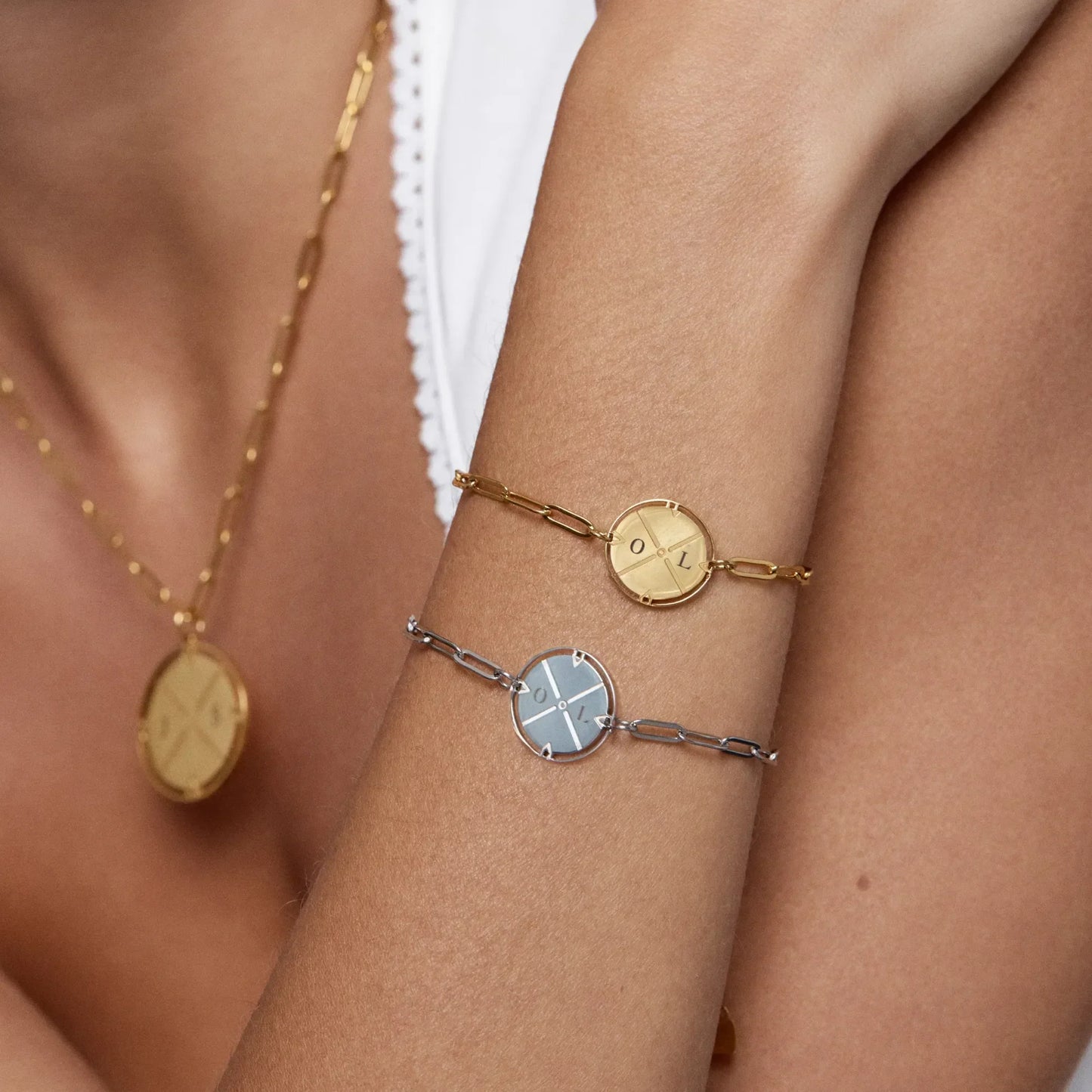 Graviertes Kompass-Armband
