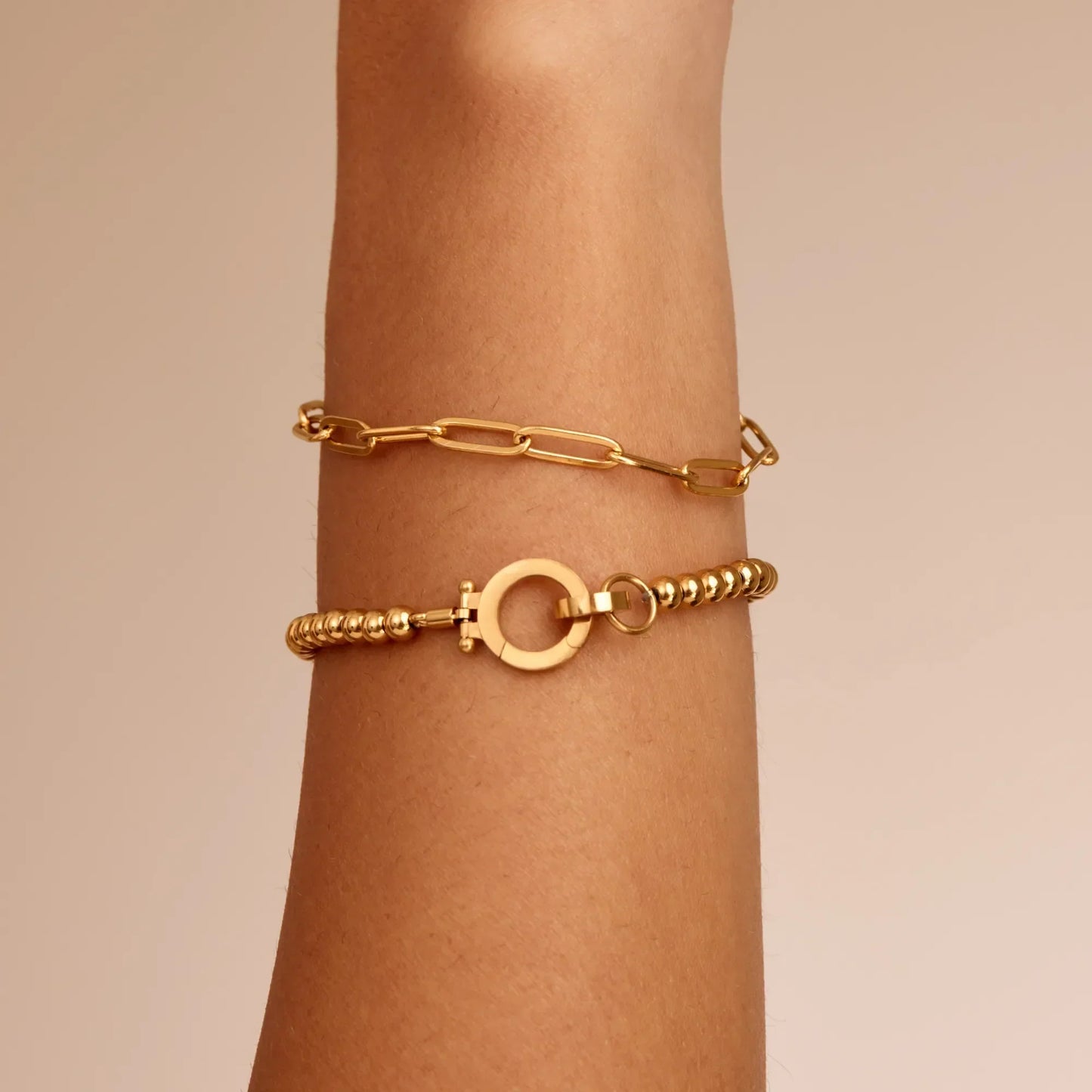 Essential Perlenarmband in Gold