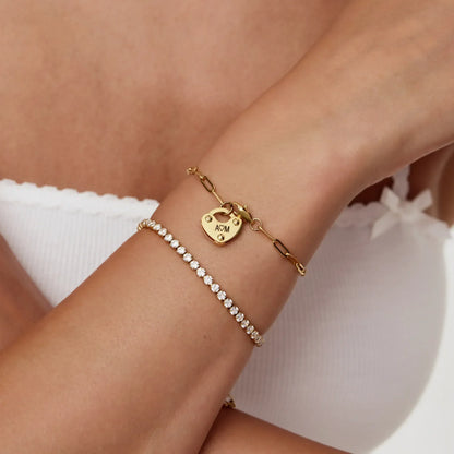 Herzschloss-Initial-Armband