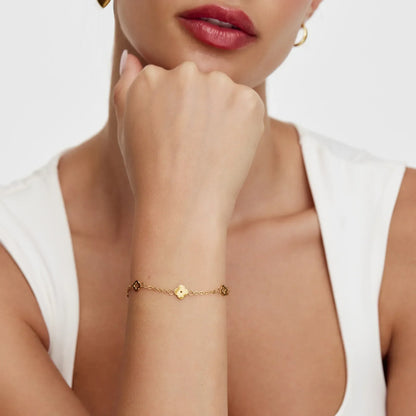 Zartes Kleeblatt-Armband
