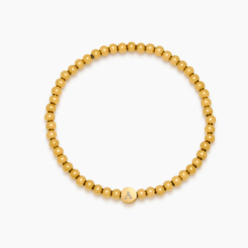 Graviertes Initial-Perlenarmband