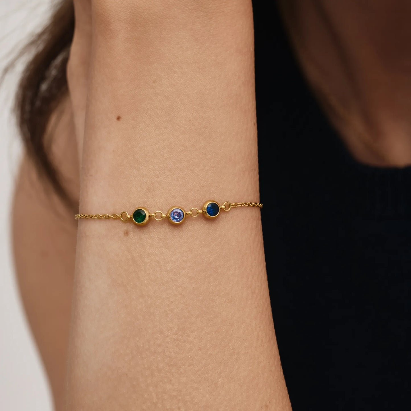 Personalisiertes Armband mit mehreren Geburtssteinen