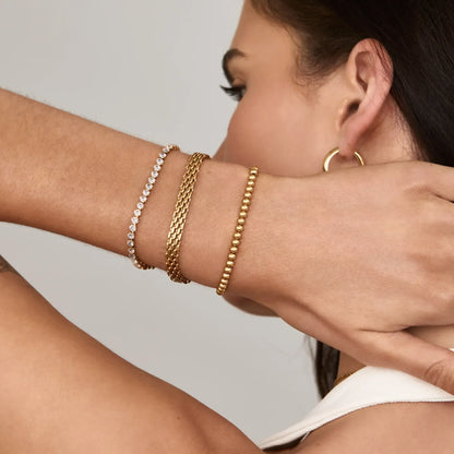 Goldenes Perlenarmband
