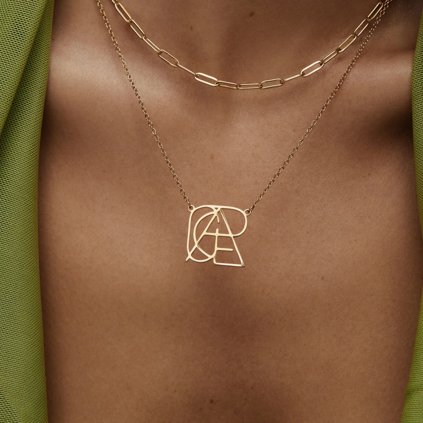 Minimalistische Monogramm-Namenskette