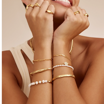 Geschichtetes Armband mit doppelter Schlangenkette