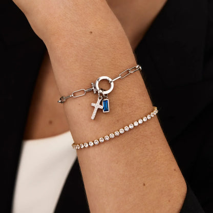 Büroklammer-Armband mit Kreuz-Charm und Geburtsstein