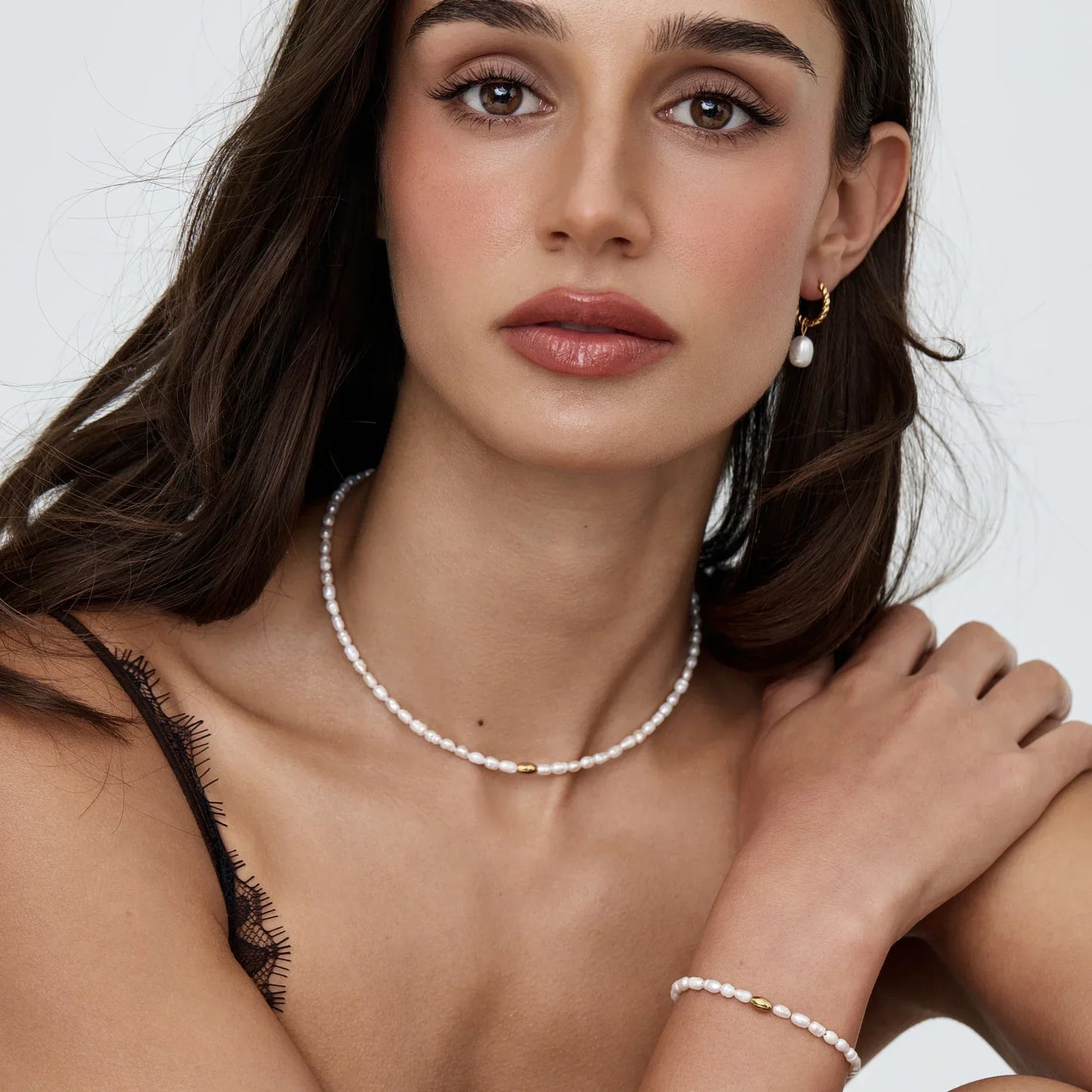 Essential Perlen Choker Halskette