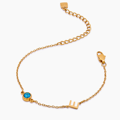 Seitlich gefasstes Initial-Geburtsstein-Armband