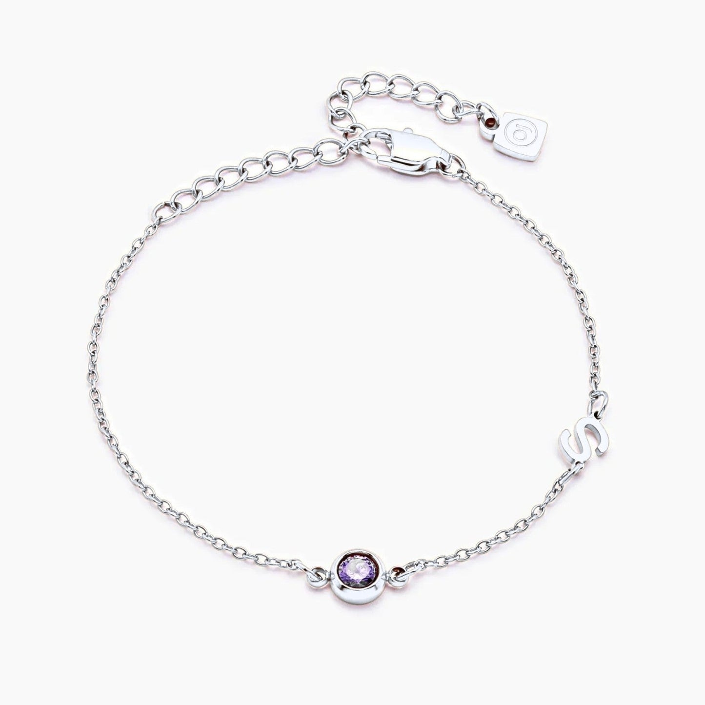 Seitlich gefasstes Initial-Geburtsstein-Armband